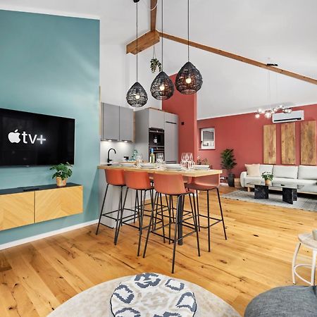 Edler Wohnraum Schwanenteich-Penthouse Mit Garage, Grill, Kaffeevollautomat, Klima, Lift & Terrasse Apartamento Zwickau Exterior foto