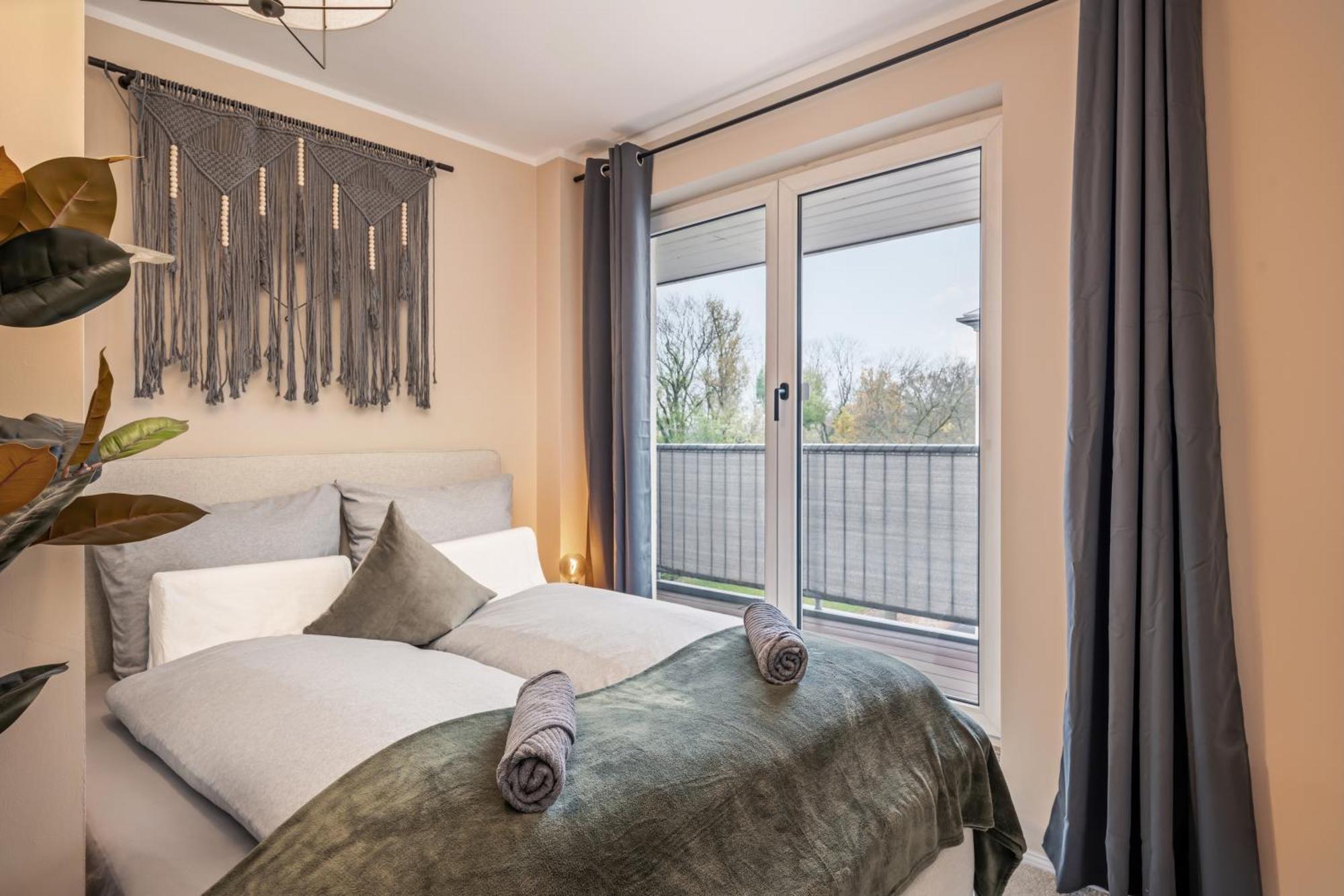 Edler Wohnraum Schwanenteich-Penthouse Mit Garage, Grill, Kaffeevollautomat, Klima, Lift & Terrasse Apartamento Zwickau Exterior foto