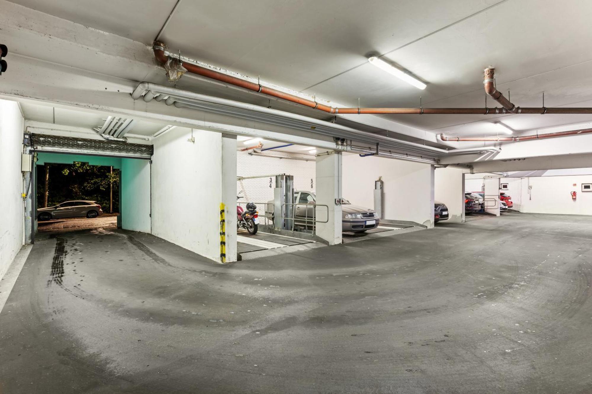 Edler Wohnraum Schwanenteich-Penthouse Mit Garage, Grill, Kaffeevollautomat, Klima, Lift & Terrasse Apartamento Zwickau Exterior foto