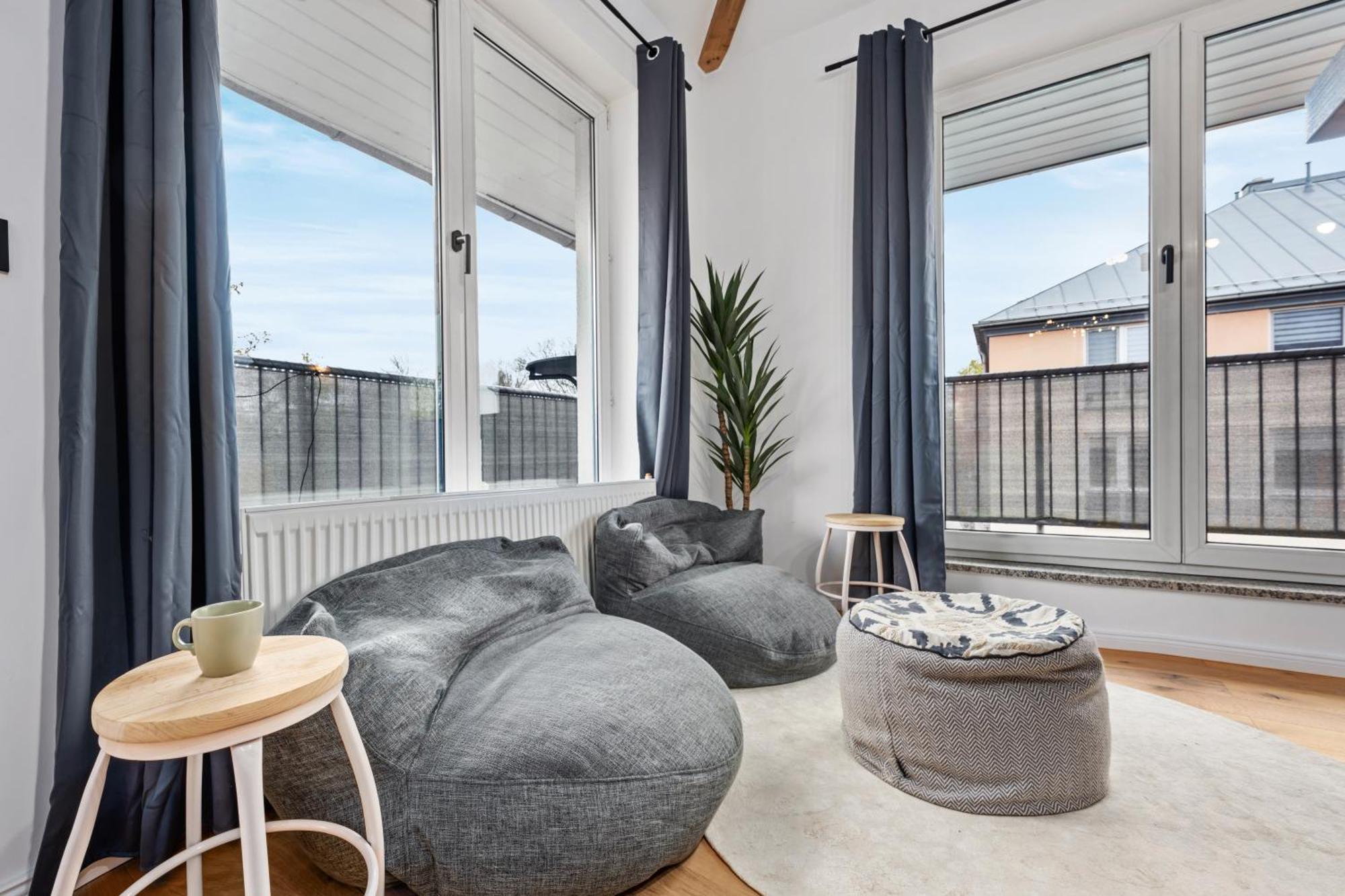 Edler Wohnraum Schwanenteich-Penthouse Mit Garage, Grill, Kaffeevollautomat, Klima, Lift & Terrasse Apartamento Zwickau Exterior foto